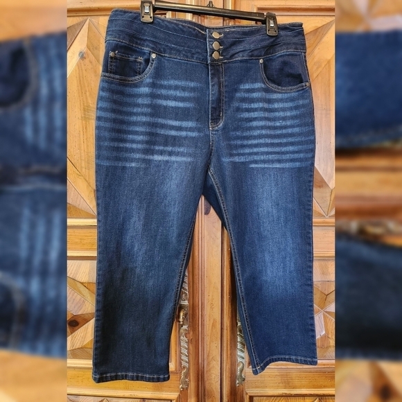 est 1946 Denim Denim - 1946 Denim Capris Sz 14